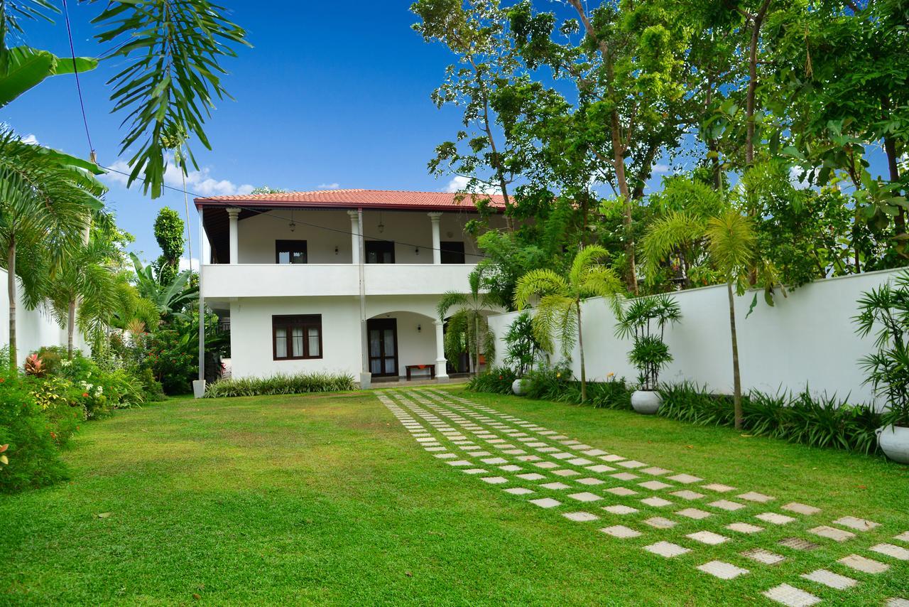 Boutique Villa Shanthi Hikkaduwa Buitenkant foto