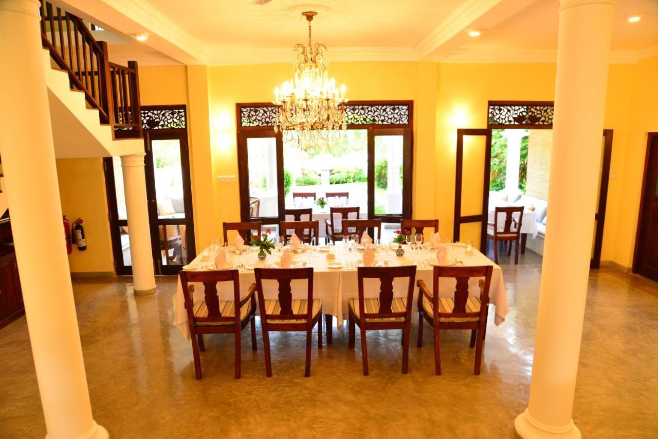 Boutique Villa Shanthi Hikkaduwa Buitenkant foto