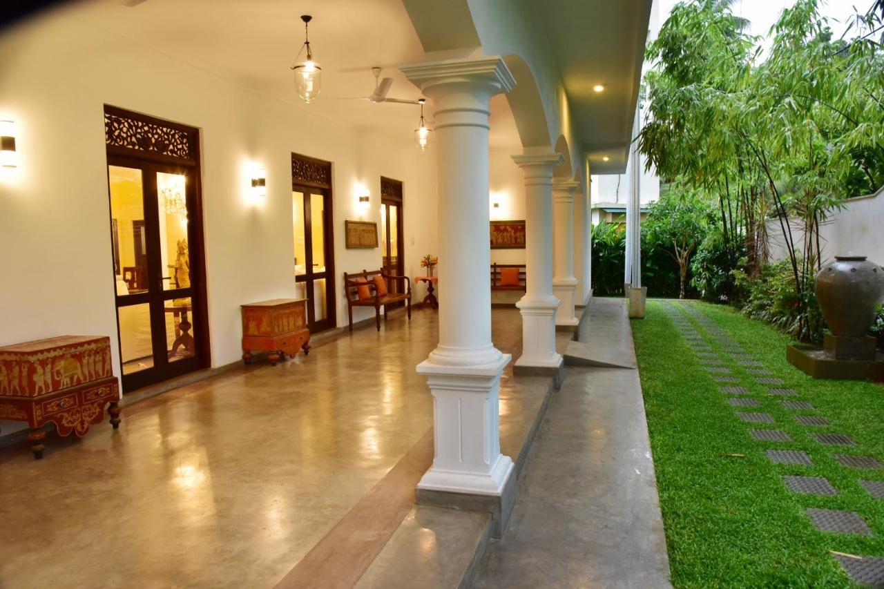 Boutique Villa Shanthi Hikkaduwa Buitenkant foto